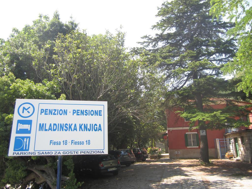 Hotel Dom Mladinske Knjige Fiesa Piran Exterior foto
