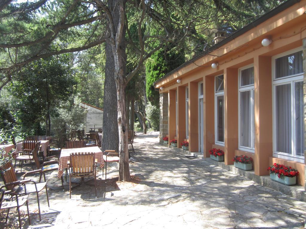 Hotel Dom Mladinske Knjige Fiesa Piran Exterior foto